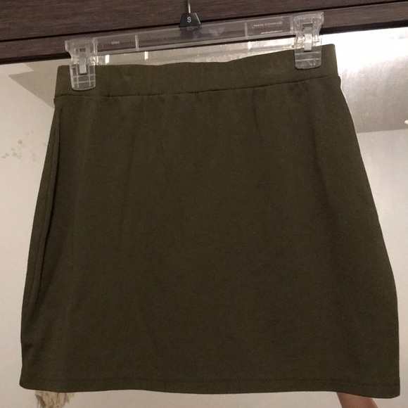 Mini skirt - Picture 2 of 2